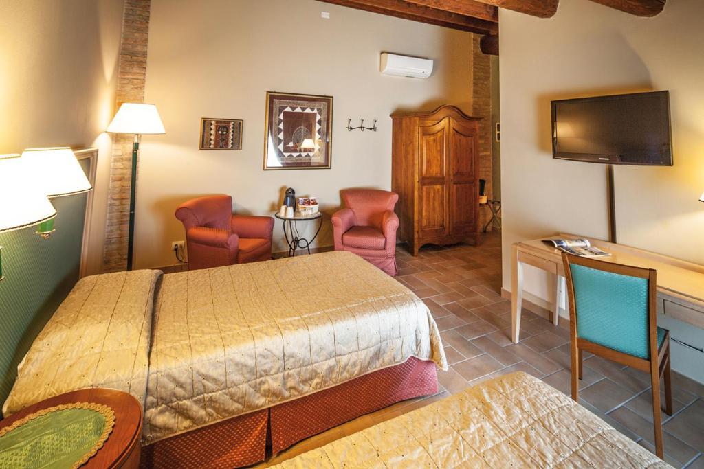 Hotel Residence Diamantina Ferrara Quarto foto