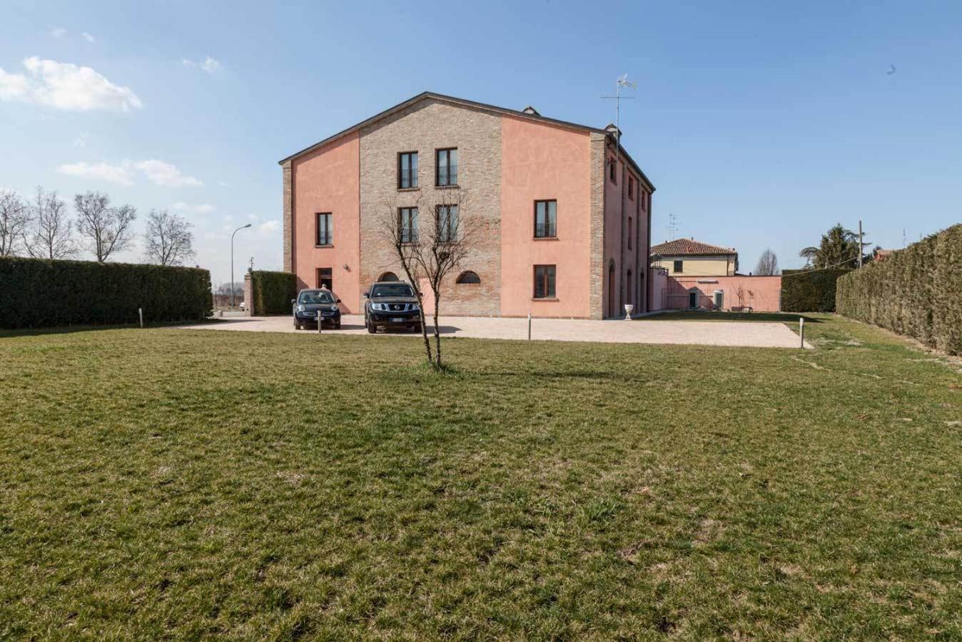 Hotel Residence Diamantina Ferrara Exterior foto